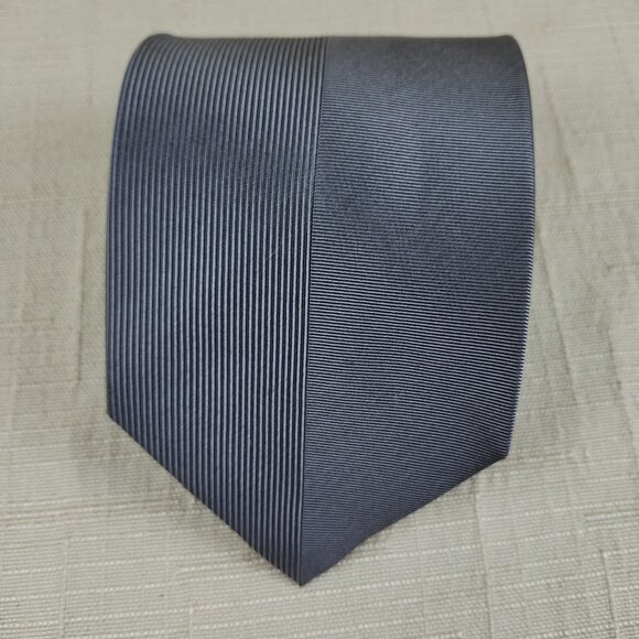 Vintage Massini 100% Silk Necktie, Thin Gray Vertical & Horizonal Stripes - Picture 2 of 6